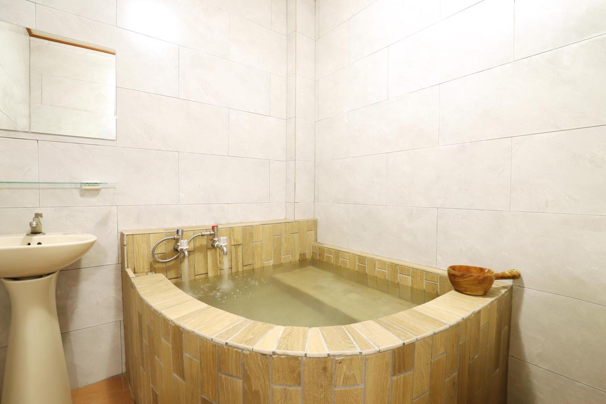 Phoenix Pavilion Hot Spring Hotel Taipei Esterno foto